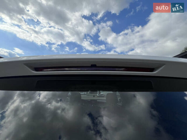 Белый Мерседес ГЛЦ-Класс, объемом двигателя 1.99 л и пробегом 115 тыс. км за 32800 $, фото 25 на Automoto.ua