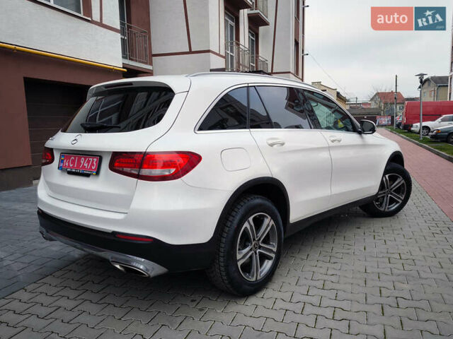Белый Мерседес ГЛЦ-Класс, объемом двигателя 2 л и пробегом 135 тыс. км за 21600 $, фото 2 на Automoto.ua