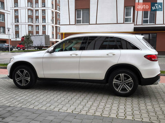 Белый Мерседес ГЛЦ-Класс, объемом двигателя 2 л и пробегом 135 тыс. км за 21600 $, фото 63 на Automoto.ua