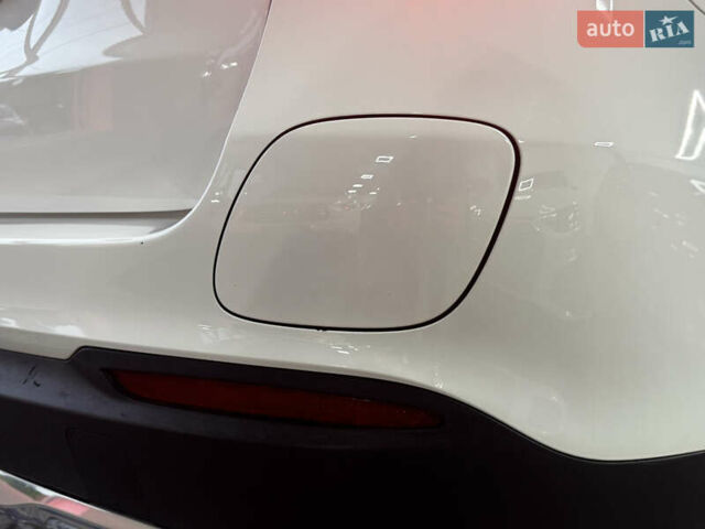 Белый Мерседес ГЛЦ-Класс, объемом двигателя 2 л и пробегом 124 тыс. км за 35900 $, фото 8 на Automoto.ua