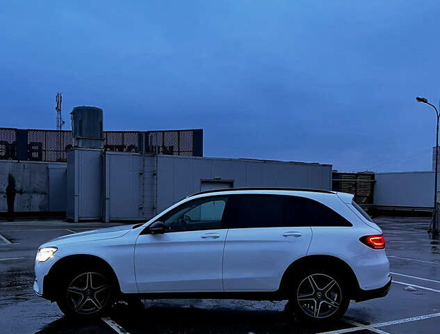 Белый Мерседес ГЛЦ-Класс, объемом двигателя 1.95 л и пробегом 107 тыс. км за 46999 $, фото 12 на Automoto.ua