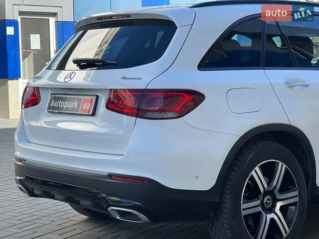 Білий Мерседес ГЛЦ-Клас, об'ємом двигуна 2 л та пробігом 37 тис. км за 48790 $, фото 7 на Automoto.ua