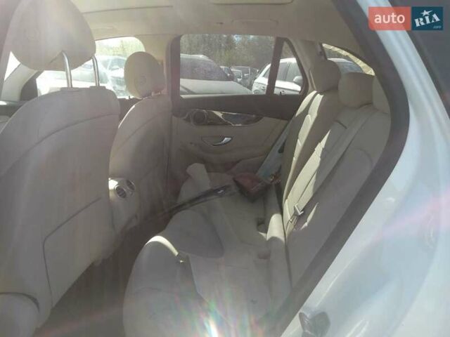 Белый Мерседес ГЛЦ-Класс, объемом двигателя 2 л и пробегом 106 тыс. км за 22000 $, фото 7 на Automoto.ua