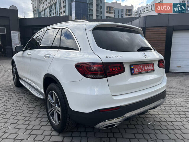 Белый Мерседес ГЛЦ-Класс, объемом двигателя 0 л и пробегом 30 тыс. км за 40000 $, фото 9 на Automoto.ua
