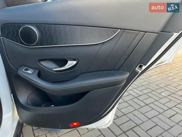 Білий Мерседес ГЛЦ-Клас, об'ємом двигуна 2 л та пробігом 37 тис. км за 48790 $, фото 18 на Automoto.ua