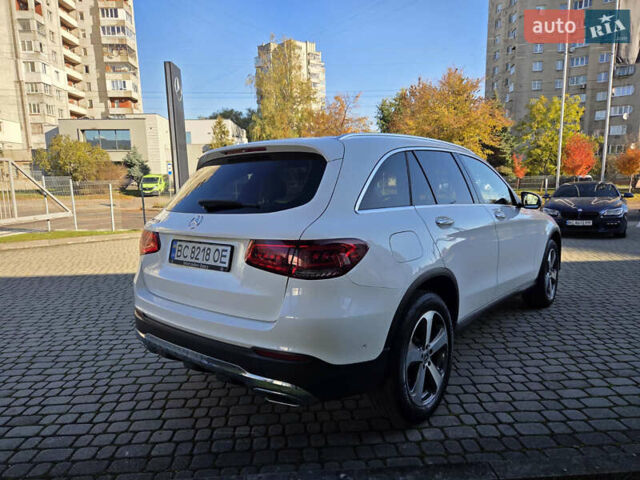 Белый Мерседес ГЛЦ-Класс, объемом двигателя 1.99 л и пробегом 65 тыс. км за 37900 $, фото 8 на Automoto.ua