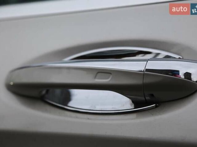 Білий Мерседес ГЛЦ-Клас, об'ємом двигуна 2 л та пробігом 65 тис. км за 32900 $, фото 24 на Automoto.ua
