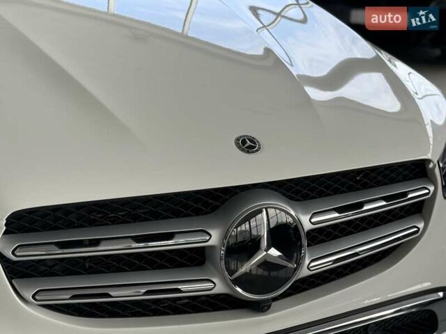 Белый Мерседес ГЛЦ-Класс, объемом двигателя 1.95 л и пробегом 81 тыс. км за 34500 $, фото 19 на Automoto.ua