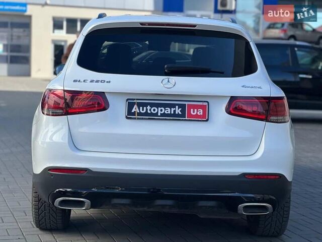 Білий Мерседес ГЛЦ-Клас, об'ємом двигуна 2 л та пробігом 37 тис. км за 48790 $, фото 9 на Automoto.ua