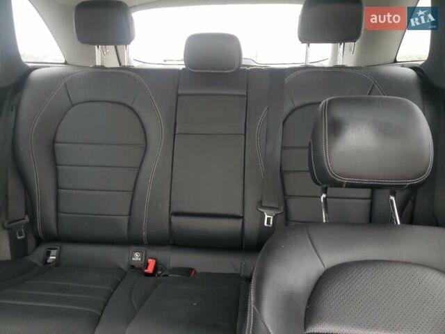 Білий Мерседес ГЛЦ-Клас, об'ємом двигуна 1.95 л та пробігом 100 тис. км за 16000 $, фото 10 на Automoto.ua