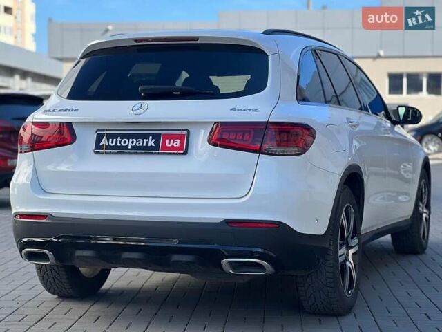 Білий Мерседес ГЛЦ-Клас, об'ємом двигуна 2 л та пробігом 37 тис. км за 48790 $, фото 8 на Automoto.ua