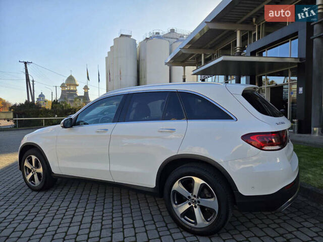 Белый Мерседес ГЛЦ-Класс, объемом двигателя 1.99 л и пробегом 65 тыс. км за 37900 $, фото 5 на Automoto.ua