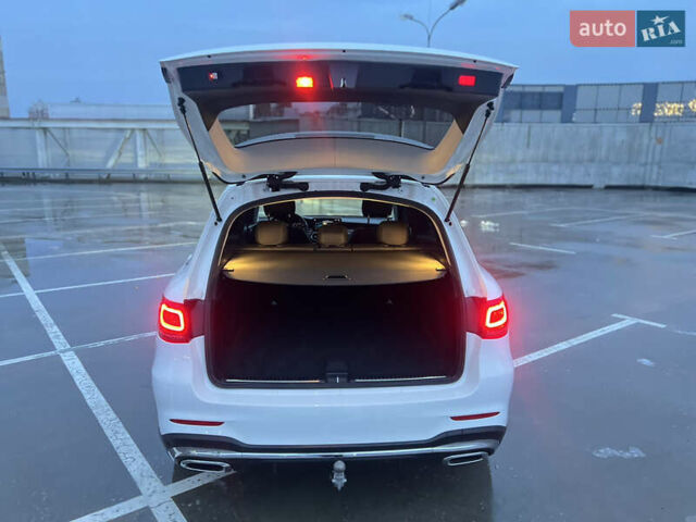 Белый Мерседес ГЛЦ-Класс, объемом двигателя 1.95 л и пробегом 107 тыс. км за 46999 $, фото 29 на Automoto.ua