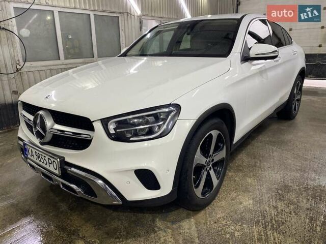 Белый Мерседес ГЛЦ-Класс, объемом двигателя 1.95 л и пробегом 83 тыс. км за 47800 $, фото 2 на Automoto.ua