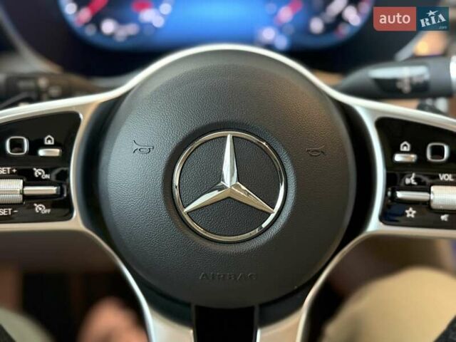 Белый Мерседес ГЛЦ-Класс, объемом двигателя 1.95 л и пробегом 81 тыс. км за 34500 $, фото 35 на Automoto.ua