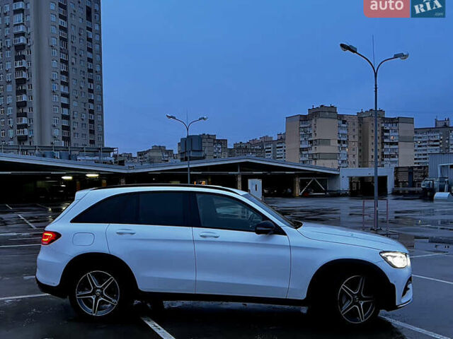 Белый Мерседес ГЛЦ-Класс, объемом двигателя 1.95 л и пробегом 107 тыс. км за 46999 $, фото 8 на Automoto.ua