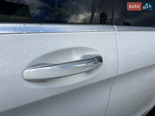 Белый Мерседес ГЛЦ-Класс, объемом двигателя 0 л и пробегом 30 тыс. км за 40000 $, фото 14 на Automoto.ua