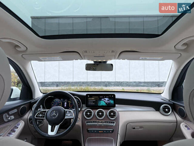 Белый Мерседес ГЛЦ-Класс, объемом двигателя 1.99 л и пробегом 80 тыс. км за 33500 $, фото 70 на Automoto.ua