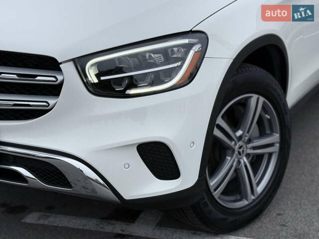 Белый Мерседес ГЛЦ-Класс, объемом двигателя 1.99 л и пробегом 80 тыс. км за 33500 $, фото 23 на Automoto.ua