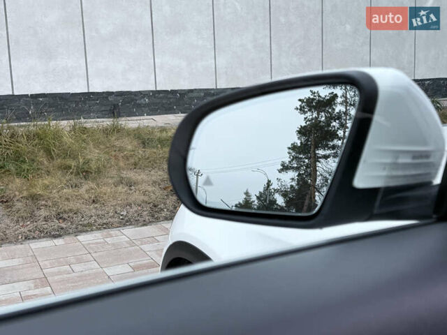 Белый Мерседес ГЛЦ-Класс, объемом двигателя 1.99 л и пробегом 80 тыс. км за 33500 $, фото 51 на Automoto.ua