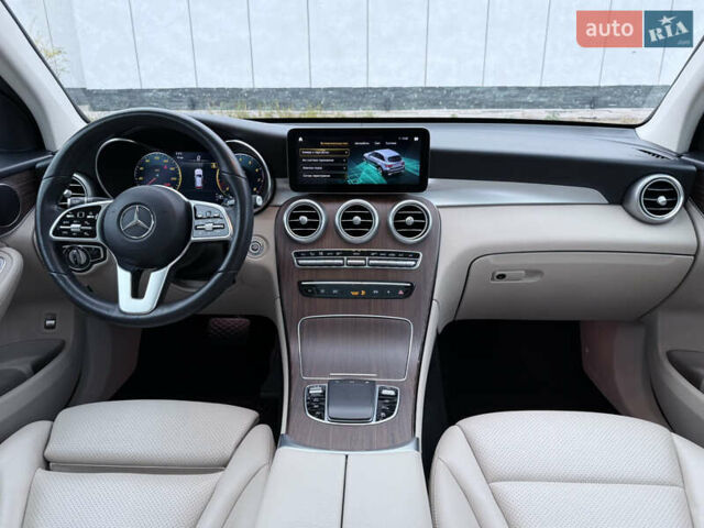 Белый Мерседес ГЛЦ-Класс, объемом двигателя 1.99 л и пробегом 80 тыс. км за 33500 $, фото 69 на Automoto.ua