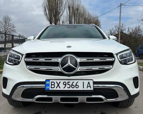Белый Мерседес ГЛЦ-Класс, объемом двигателя 1.99 л и пробегом 37 тыс. км за 38800 $, фото 30 на Automoto.ua