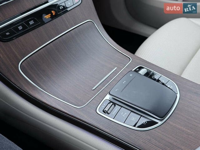 Белый Мерседес ГЛЦ-Класс, объемом двигателя 1.99 л и пробегом 80 тыс. км за 33500 $, фото 80 на Automoto.ua