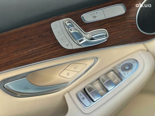 Білий Мерседес ГЛЦ-Клас, об'ємом двигуна 2 л та пробігом 33 тис. км за 51940 $, фото 21 на Automoto.ua