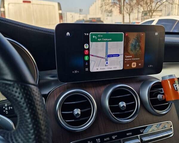 Белый Мерседес ГЛЦ-Класс, объемом двигателя 1.95 л и пробегом 65 тыс. км за 57000 $, фото 18 на Automoto.ua