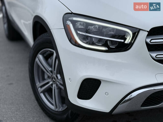 Белый Мерседес ГЛЦ-Класс, объемом двигателя 1.99 л и пробегом 80 тыс. км за 33500 $, фото 16 на Automoto.ua