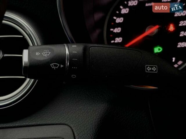 Белый Мерседес ГЛЦ-Класс, объемом двигателя 2 л и пробегом 38 тыс. км за 54999 $, фото 47 на Automoto.ua