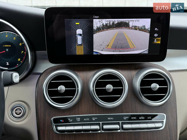 Белый Мерседес ГЛЦ-Класс, объемом двигателя 1.99 л и пробегом 80 тыс. км за 33500 $, фото 77 на Automoto.ua