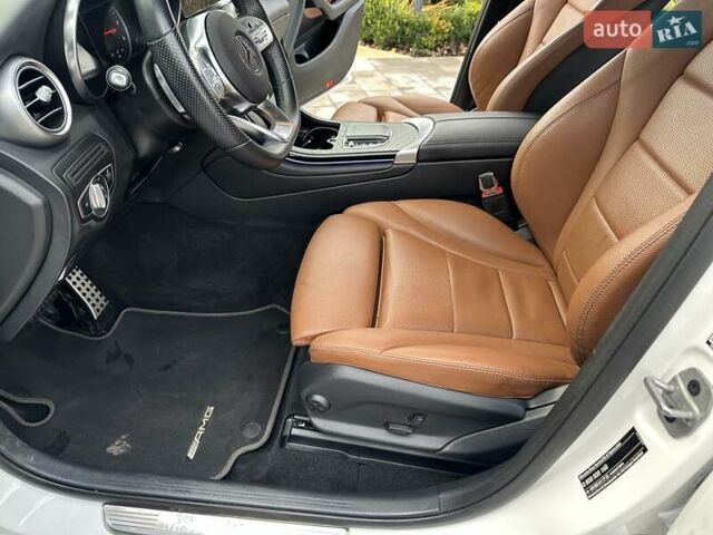 Белый Мерседес ГЛЦ-Класс, объемом двигателя 1.95 л и пробегом 37 тыс. км за 58000 $, фото 17 на Automoto.ua