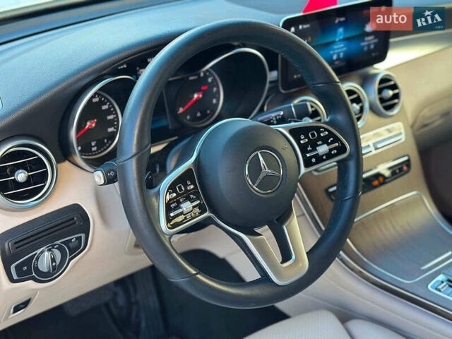 Белый Мерседес ГЛЦ-Класс, объемом двигателя 2 л и пробегом 33 тыс. км за 51940 $, фото 22 на Automoto.ua