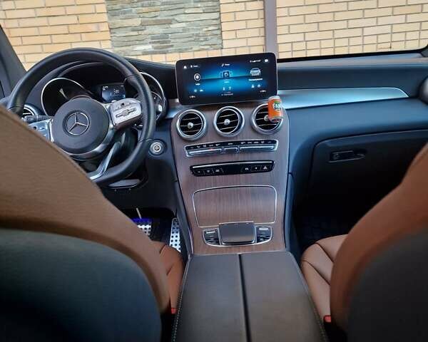 Белый Мерседес ГЛЦ-Класс, объемом двигателя 1.95 л и пробегом 65 тыс. км за 57000 $, фото 26 на Automoto.ua