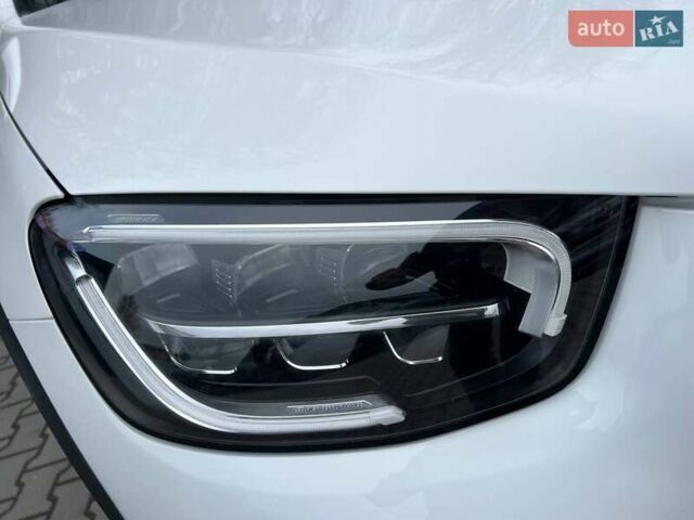 Білий Мерседес ГЛЦ-Клас, об'ємом двигуна 3 л та пробігом 11 тис. км за 44900 $, фото 4 на Automoto.ua