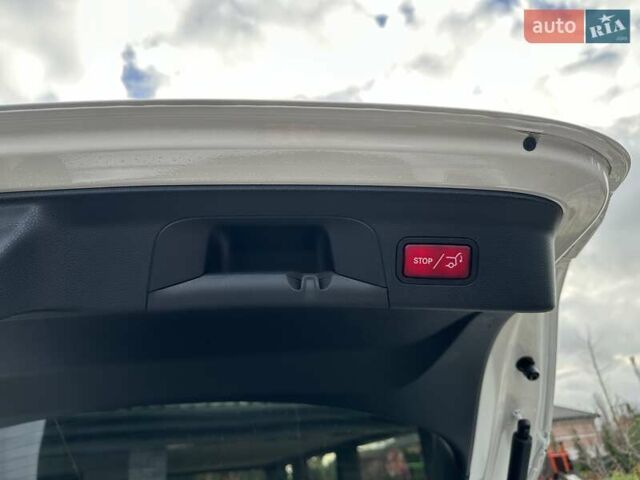 Белый Мерседес ГЛЦ-Класс, объемом двигателя 1.95 л и пробегом 37 тыс. км за 58000 $, фото 28 на Automoto.ua