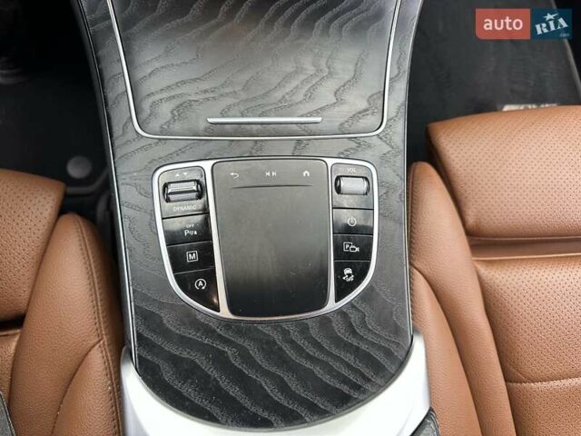 Белый Мерседес ГЛЦ-Класс, объемом двигателя 1.95 л и пробегом 37 тыс. км за 58000 $, фото 22 на Automoto.ua