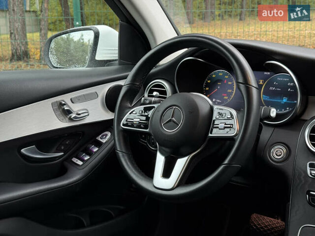 Белый Мерседес ГЛЦ-Класс, объемом двигателя 2 л и пробегом 87 тыс. км за 29200 $, фото 21 на Automoto.ua