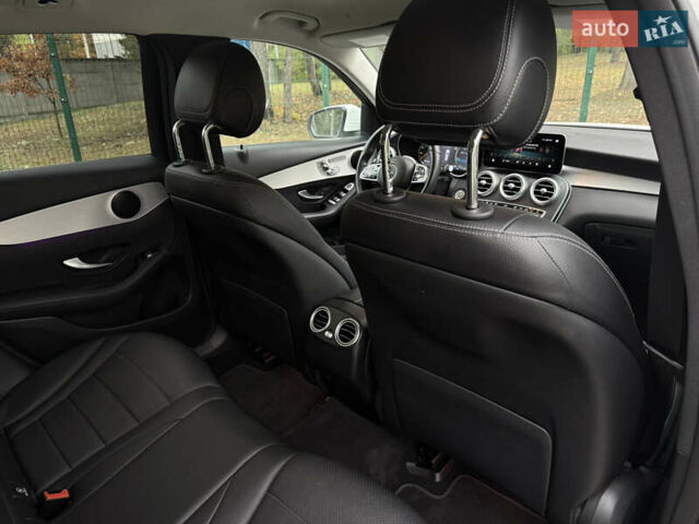 Белый Мерседес ГЛЦ-Класс, объемом двигателя 2 л и пробегом 87 тыс. км за 29200 $, фото 28 на Automoto.ua