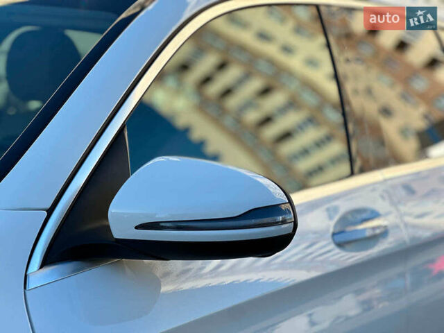 Белый Мерседес ГЛЦ-Класс, объемом двигателя 2 л и пробегом 33 тыс. км за 51940 $, фото 11 на Automoto.ua