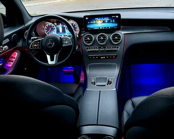 Білий Мерседес ГЛЦ-Клас, об'ємом двигуна 1.99 л та пробігом 10 тис. км за 42700 $, фото 18 на Automoto.ua