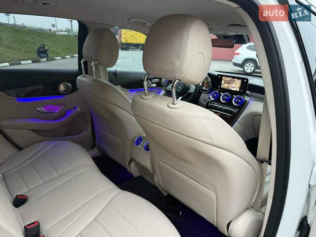 Білий Мерседес ГЛЦ-Клас, об'ємом двигуна 2 л та пробігом 46 тис. км за 33900 $, фото 52 на Automoto.ua