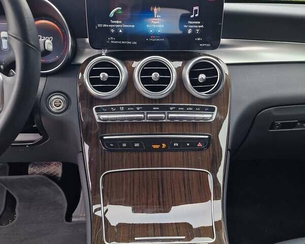 Белый Мерседес ГЛЦ-Класс, объемом двигателя 2 л и пробегом 50 тыс. км за 35000 $, фото 25 на Automoto.ua