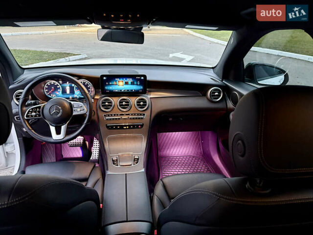 Білий Мерседес ГЛЦ-Клас, об'ємом двигуна 1.99 л та пробігом 10 тис. км за 42700 $, фото 15 на Automoto.ua