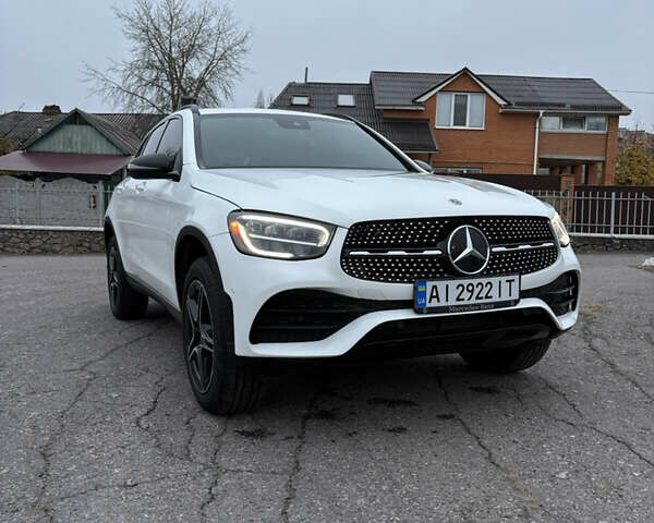 Білий Мерседес ГЛЦ-Клас, об'ємом двигуна 1.99 л та пробігом 10 тис. км за 42700 $, фото 1 на Automoto.ua