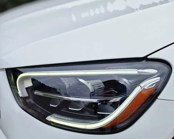 Белый Мерседес ГЛЦ-Класс, объемом двигателя 2 л и пробегом 50 тыс. км за 35000 $, фото 5 на Automoto.ua