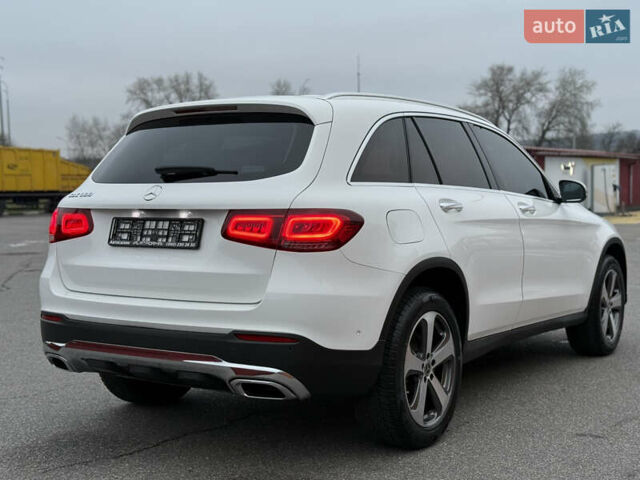 Білий Мерседес ГЛЦ-Клас, об'ємом двигуна 2 л та пробігом 46 тис. км за 33900 $, фото 24 на Automoto.ua