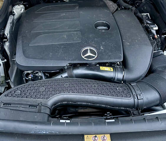 Білий Мерседес ГЛЦ-Клас, об'ємом двигуна 1.99 л та пробігом 10 тис. км за 42700 $, фото 12 на Automoto.ua