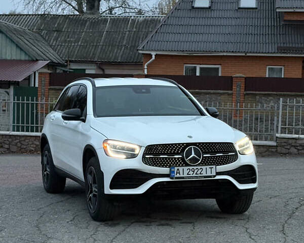Білий Мерседес ГЛЦ-Клас, об'ємом двигуна 1.99 л та пробігом 10 тис. км за 42700 $, фото 6 на Automoto.ua